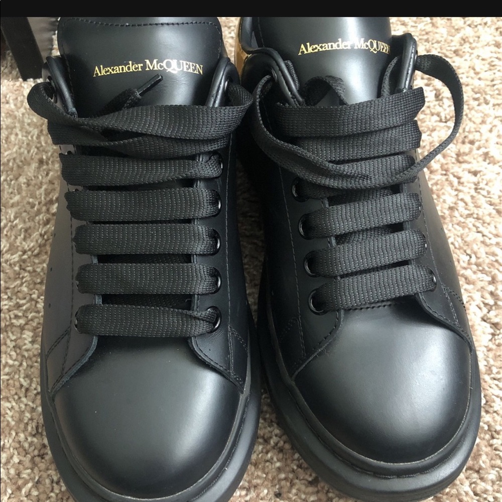ALEXANDER MCQUEEN SNEAKERS